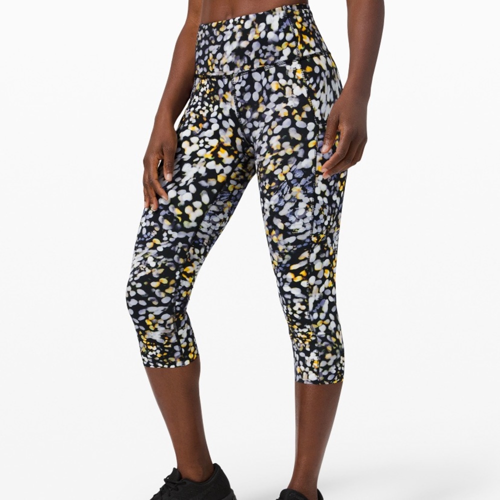 19” fast and free EUC Lululemon leggings